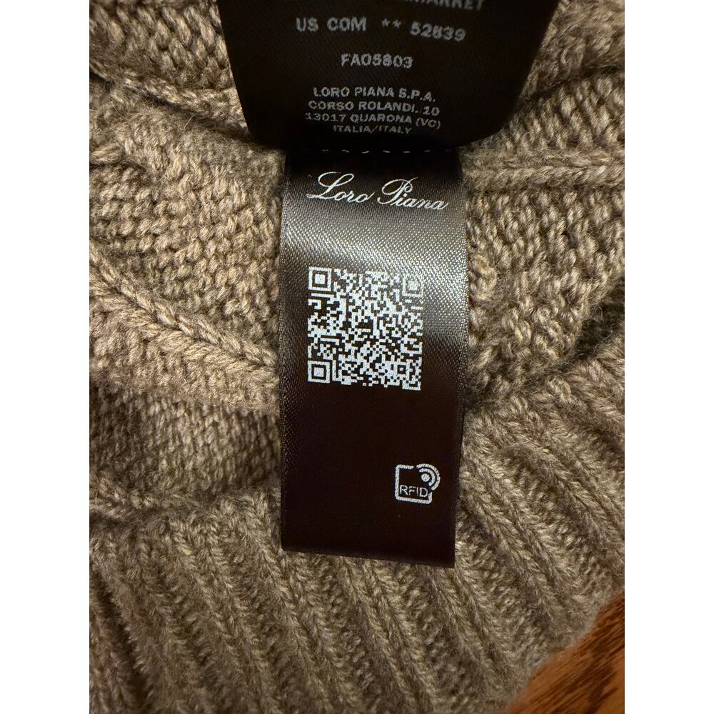 Loro Piana Napier Baby Cashmere Cable Turtleneck Sweater 38 NWT - Picture 7 of 8